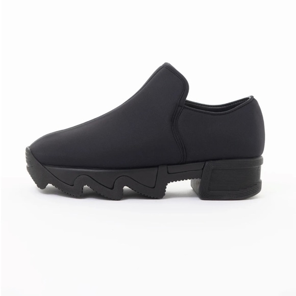 iRi NWB WES I Black Low Top Sneaker Shoes - Picture 2 of 9